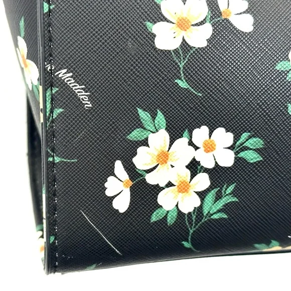 Steve Madden Blexi Structured Crossbody Bag in Black Floral Pattern - Picture 14 of 15